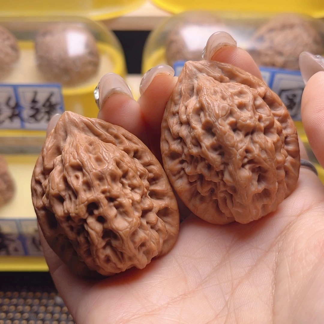 文玩核桃把件金公子