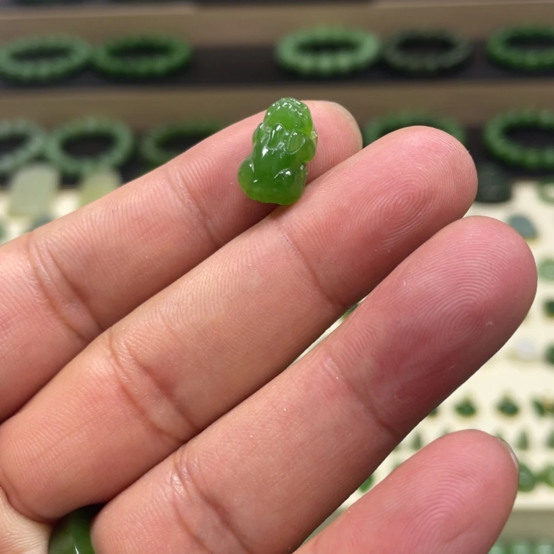 和田玉（碧玉）未镶嵌颈饰