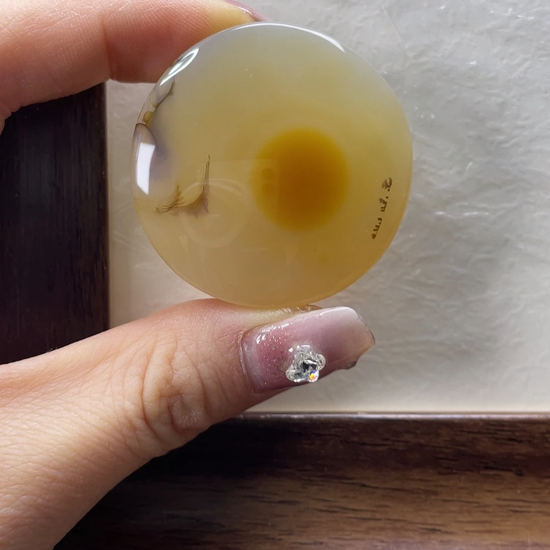 玛瑙/玉髓未镶嵌珠宝奇石