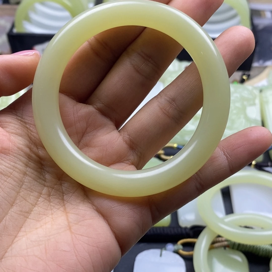 姐*牛天然青海时尚手镯