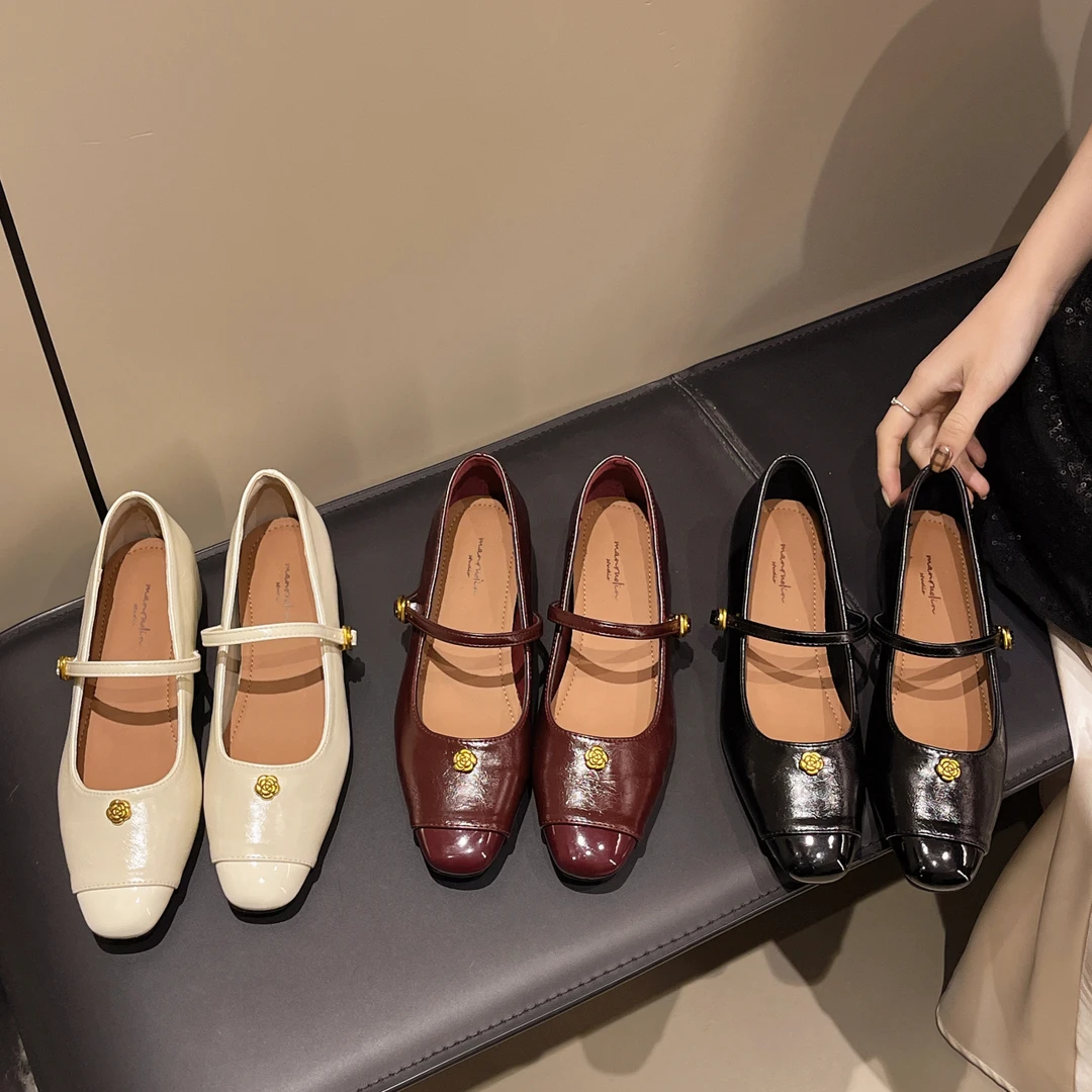 网红气质单鞋女ins潮2025春季新款浅口单鞋一字扣配裙子玛丽珍鞋