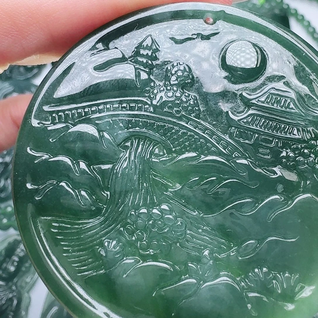 翡翠未镶嵌颈饰111