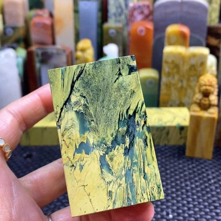 青田石浪****狼青田石印章石