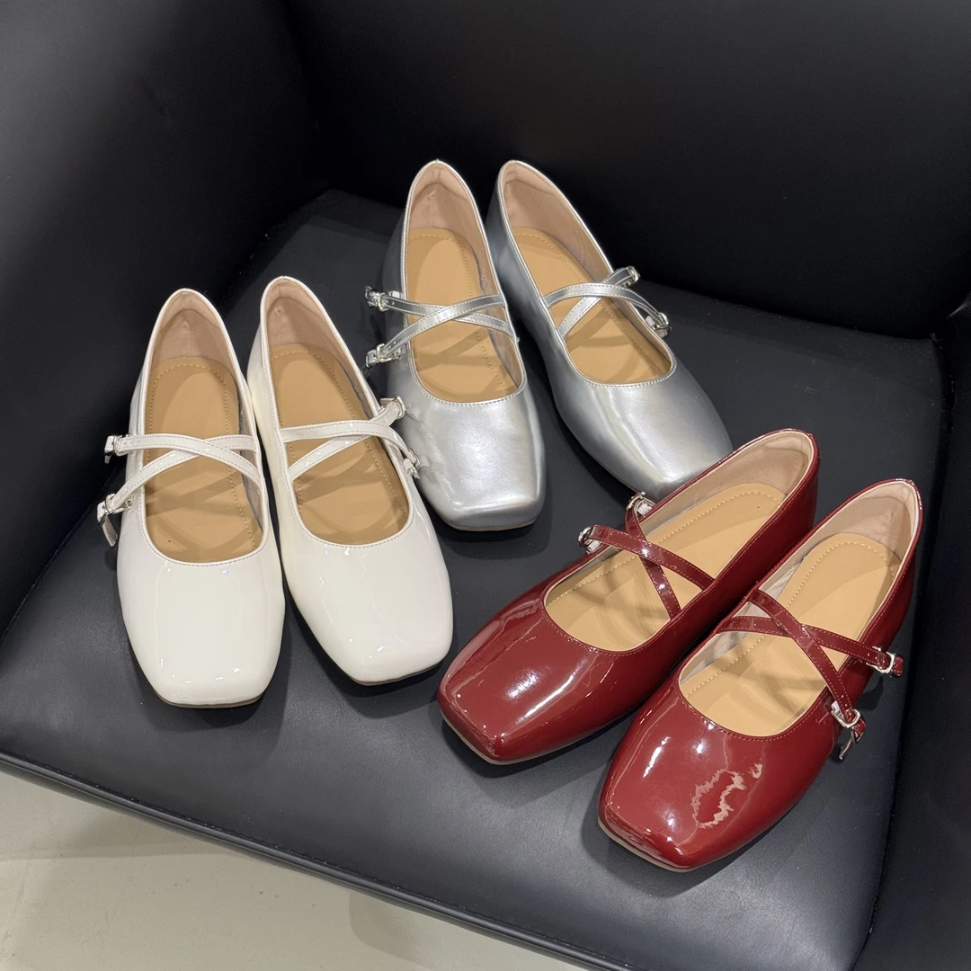 【胖福福大码女鞋】韩版设计感浅口单鞋小皮鞋新款法式复古玛丽珍鞋