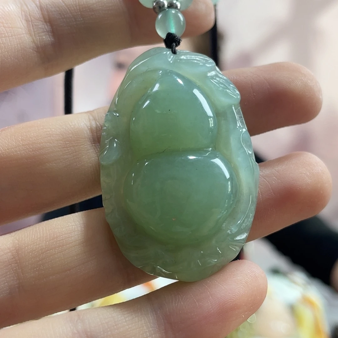 蛇纹石玉未镶嵌吊坠(赠链)