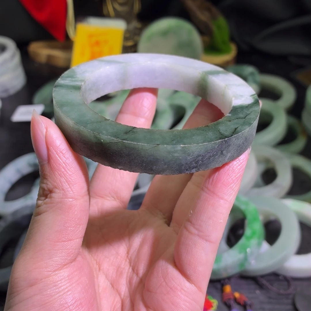 定制翡翠未镶嵌天然翡翠A货毛胚手镯定制