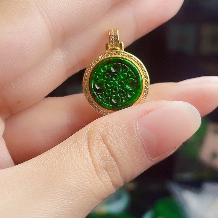 翡翠银S925镶嵌颈饰多样性