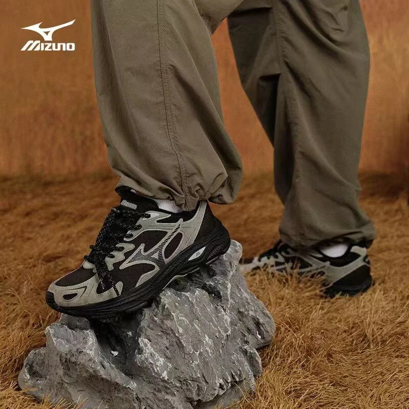 Mizuno/美津浓25加厚山系复古运动户外休闲跑鞋防泼水RACER S 2.0