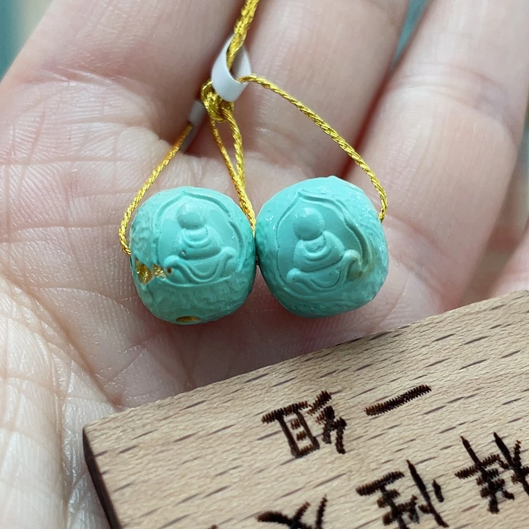 绿松石颈饰未镶嵌