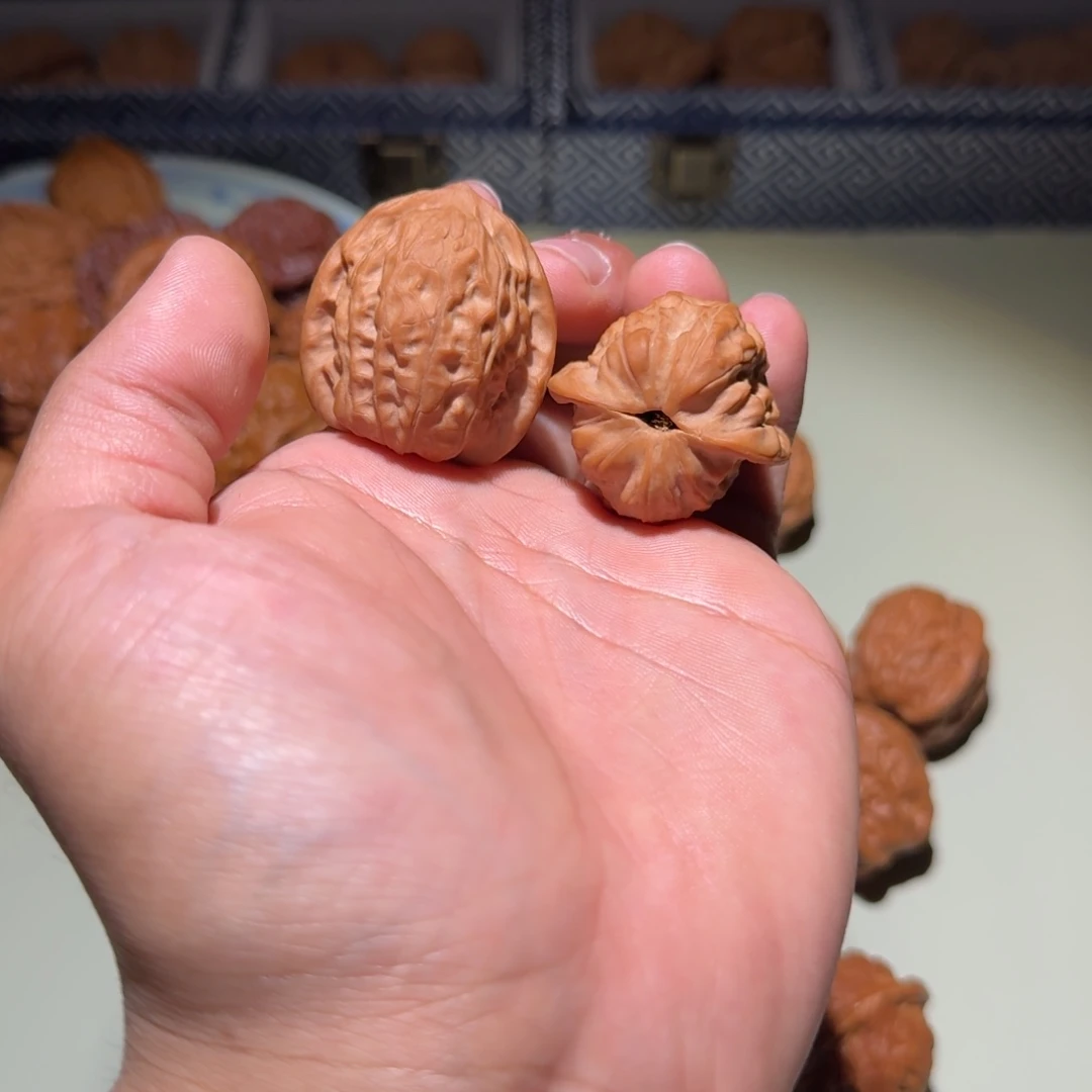 文玩核桃把件35尺全品原树贵妃帽