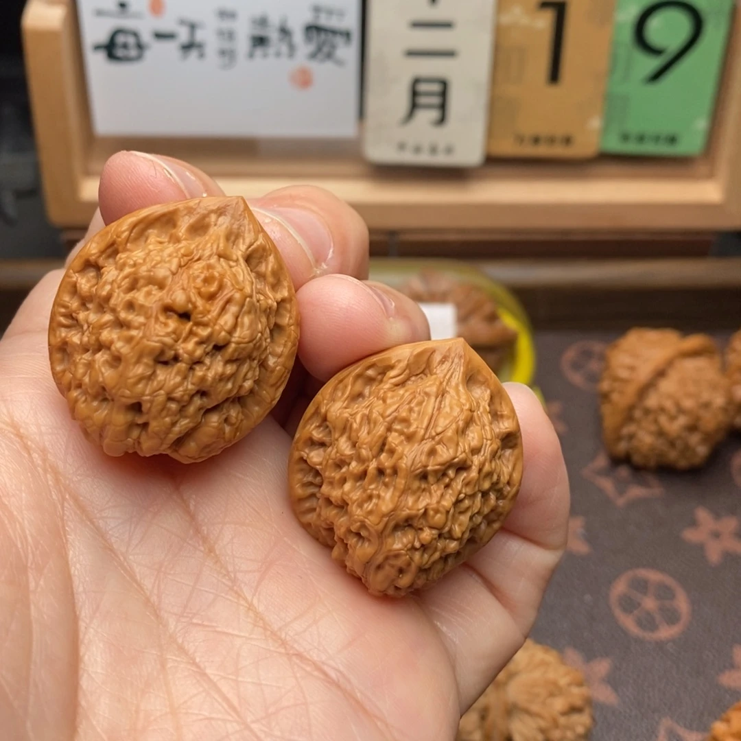 速***羊文玩核桃把件官帽30