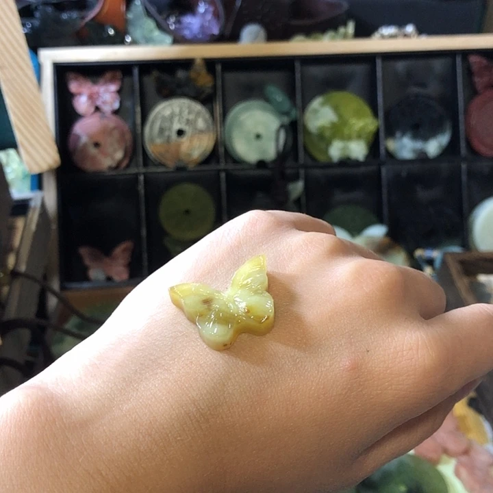 岫玉未镶嵌岫玉挂件