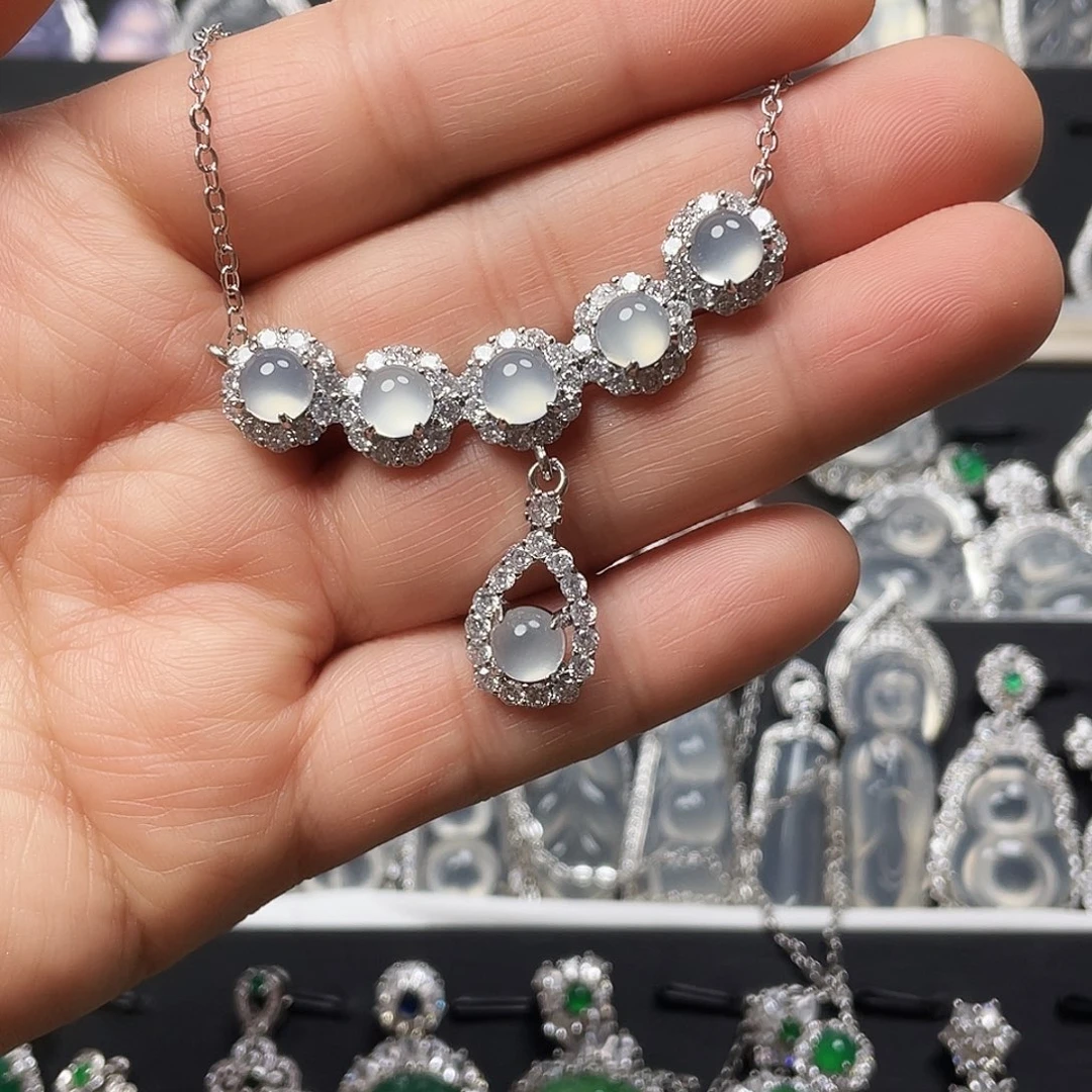 玛瑙/玉髓颈饰合金