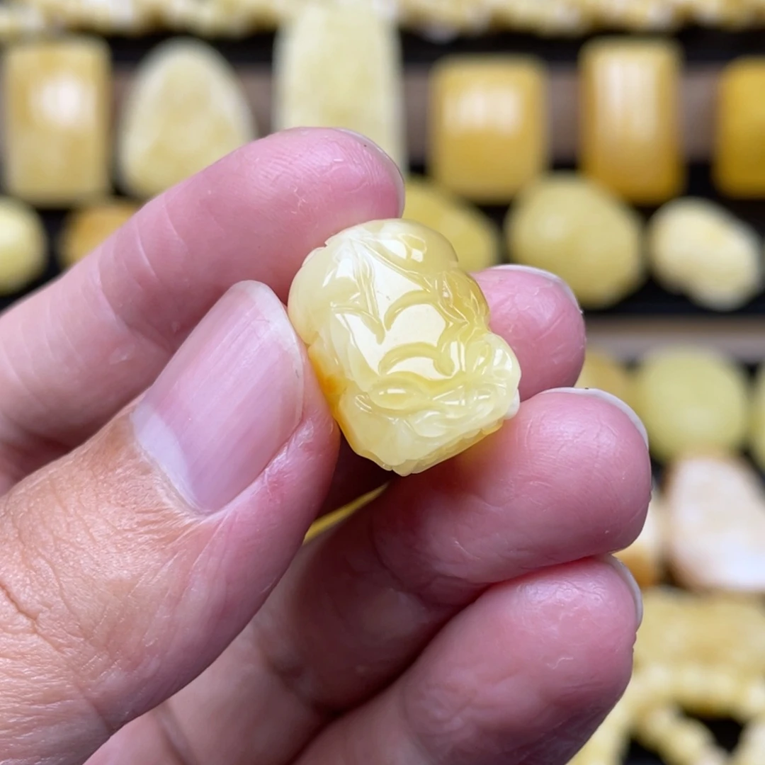 琥珀未镶嵌裸石琥珀蜜蜡