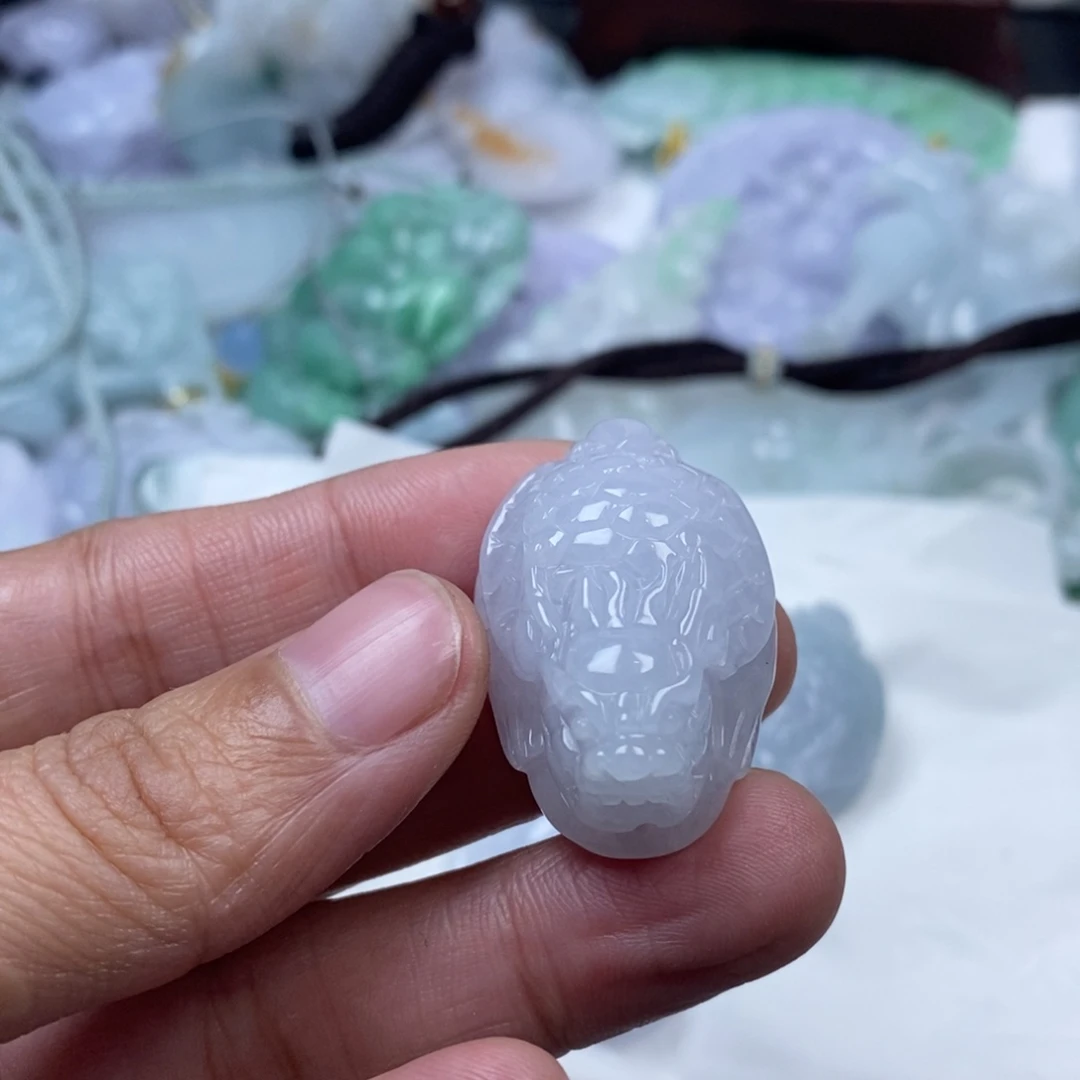 颈饰未镶嵌翡翠°****肖翡翠