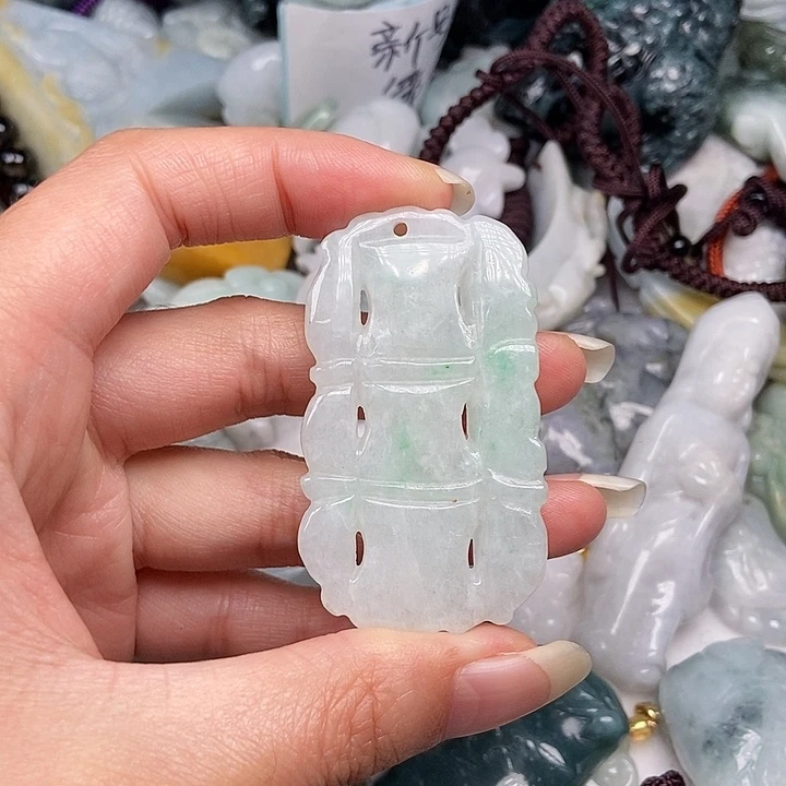 未镶嵌挂件翡翠翡翠