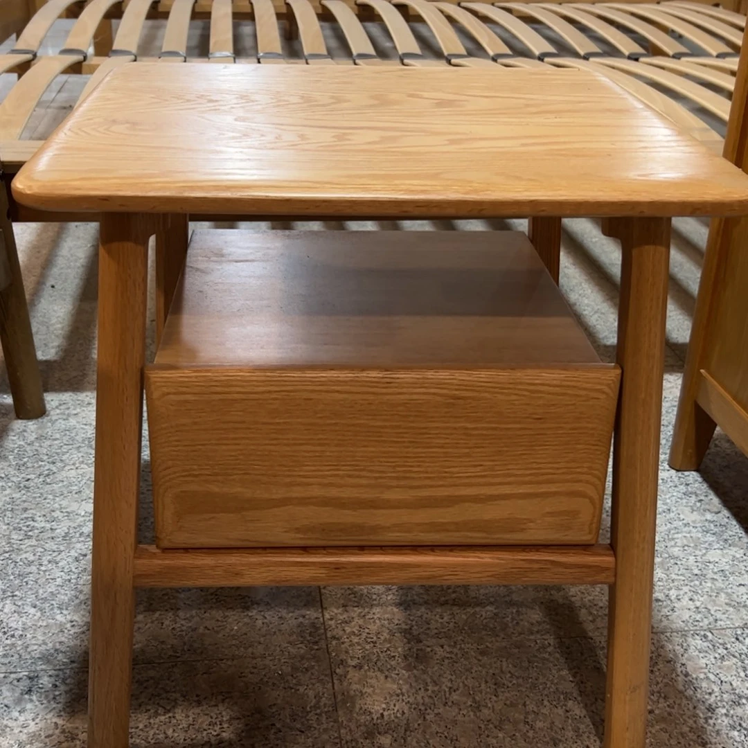 高脚款白橡木原木色床头柜