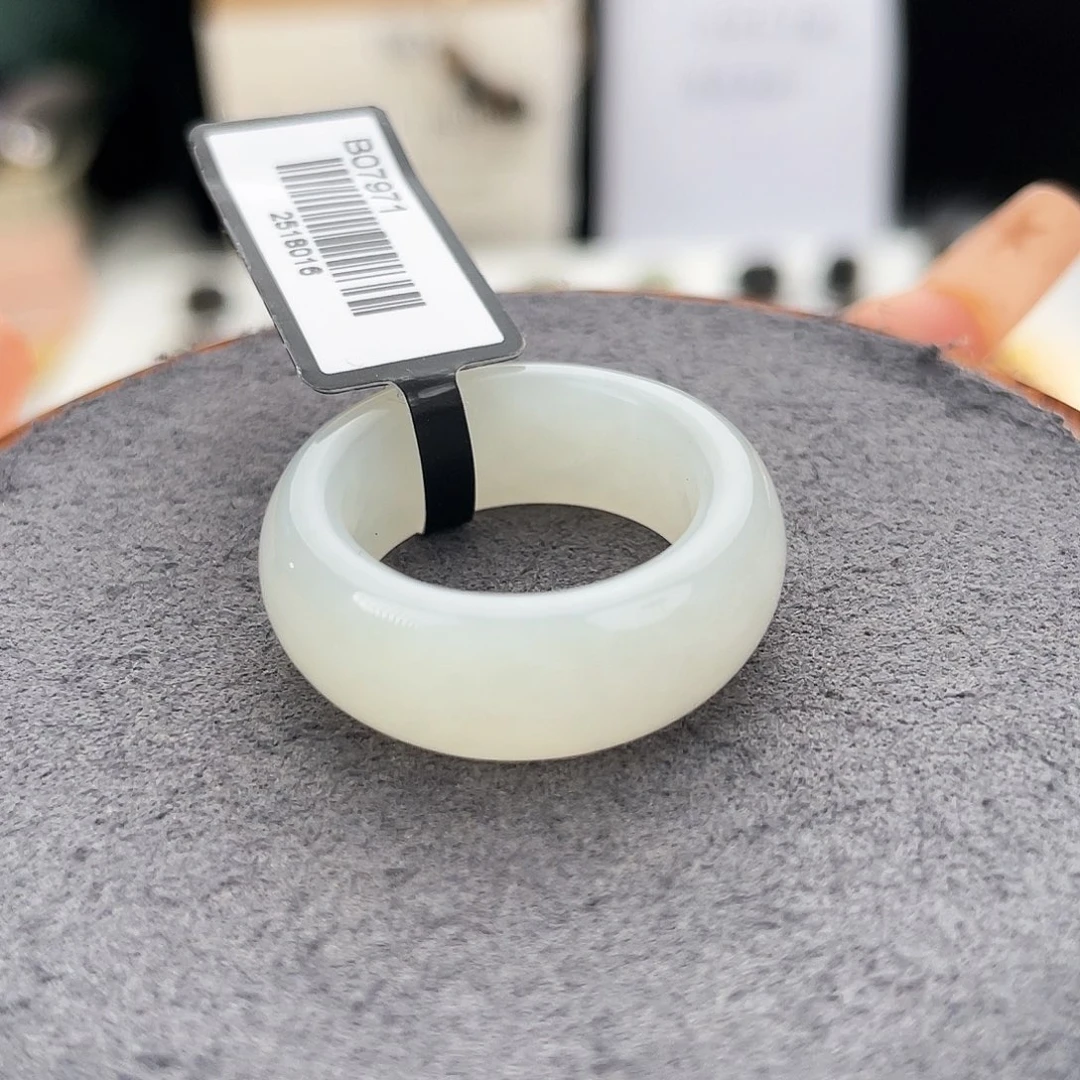 和田玉未镶嵌戒指c15 冰白轮胎18.4