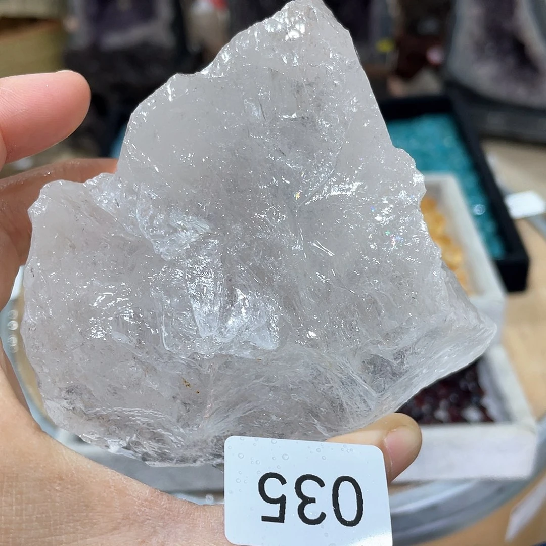 水晶摆件……未镶嵌