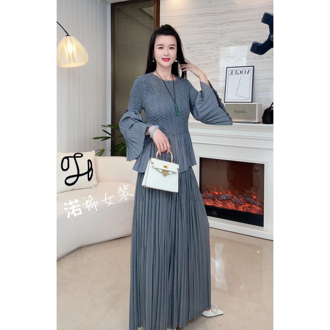 2025夏季新款高端大气时尚洋气褶皱显瘦套装