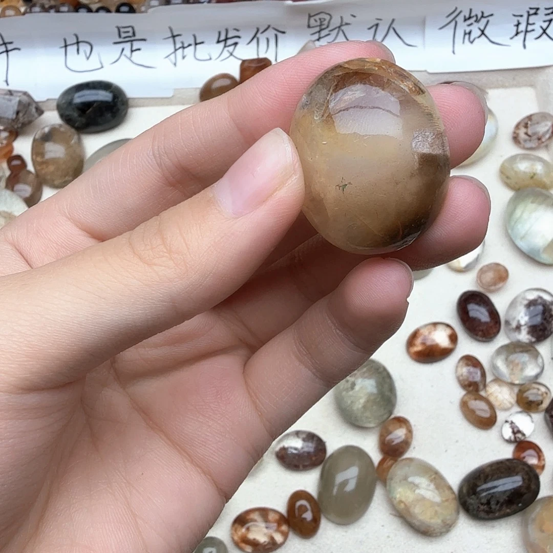 雾***禾水晶未镶嵌珠宝半成品