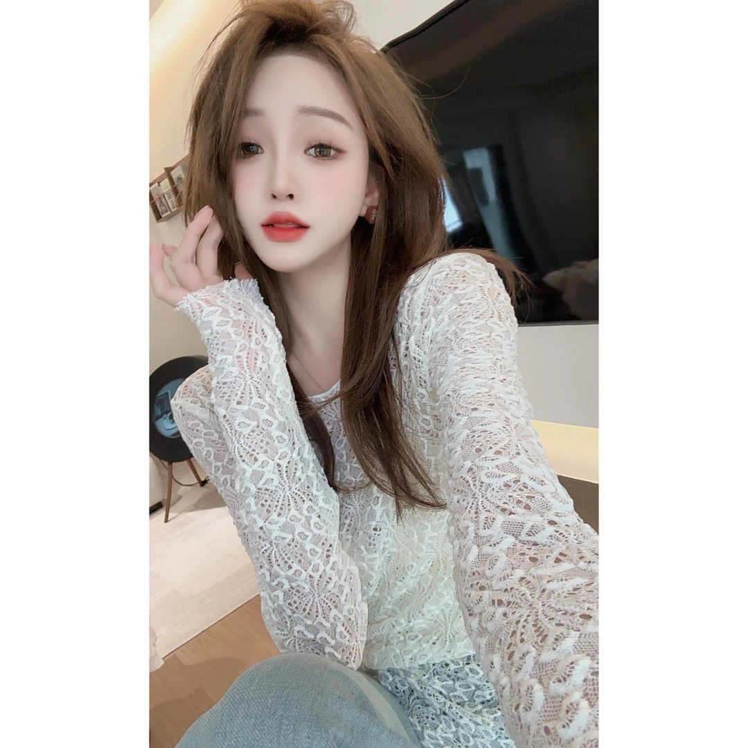 【陈陈私服】洋气设计感白色上衣时尚女人味长袖蕾丝衫女25051313