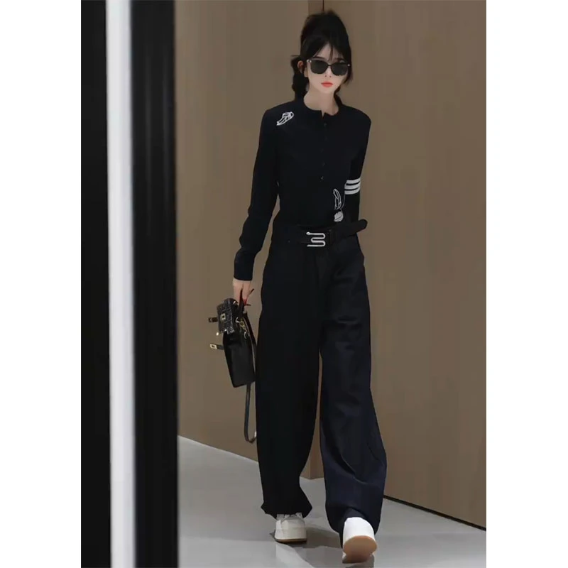 休闲个性网红搭配一整套2025秋季气质三条杠长袖t恤直筒裤两件套