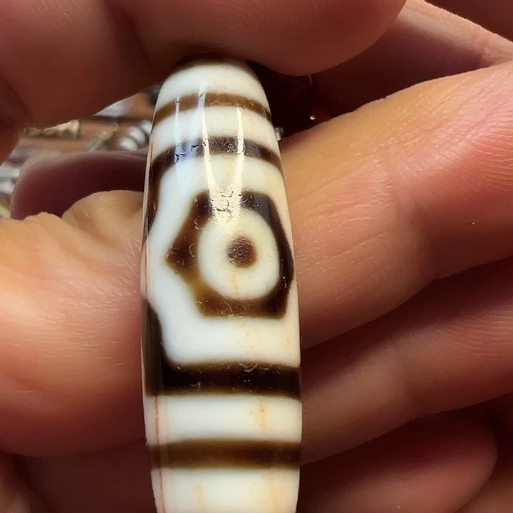 暴***肉玛瑙/玉髓未镶嵌颈饰