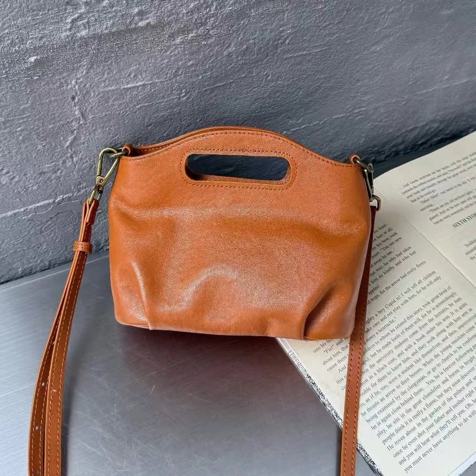 真皮爆款小众软皮手提包2025新款时尚复古洋气单肩手提斜挎包气质