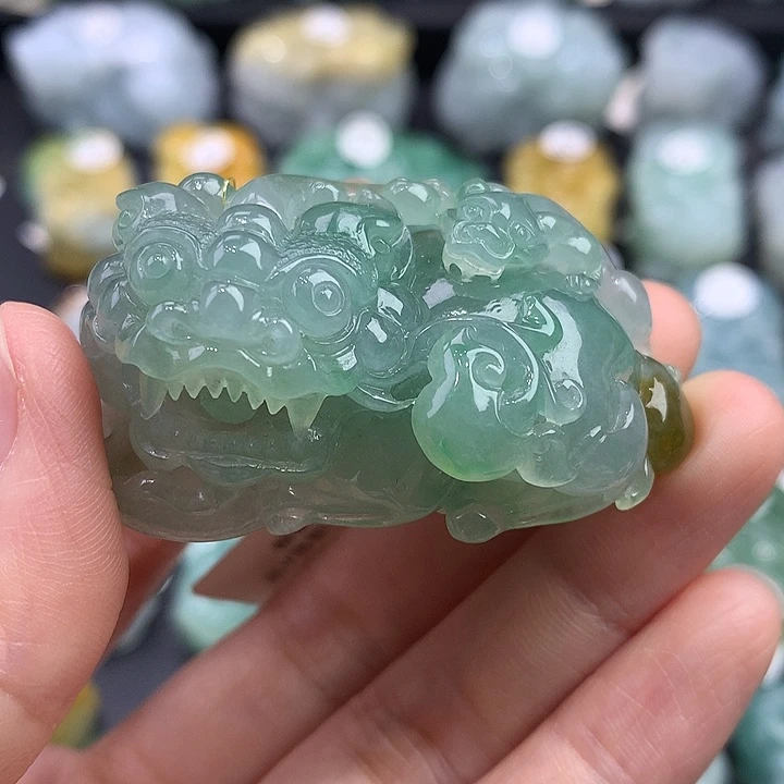 余***学翡翠未镶嵌颈饰天然缅甸A货翡翠貔貅吊坠