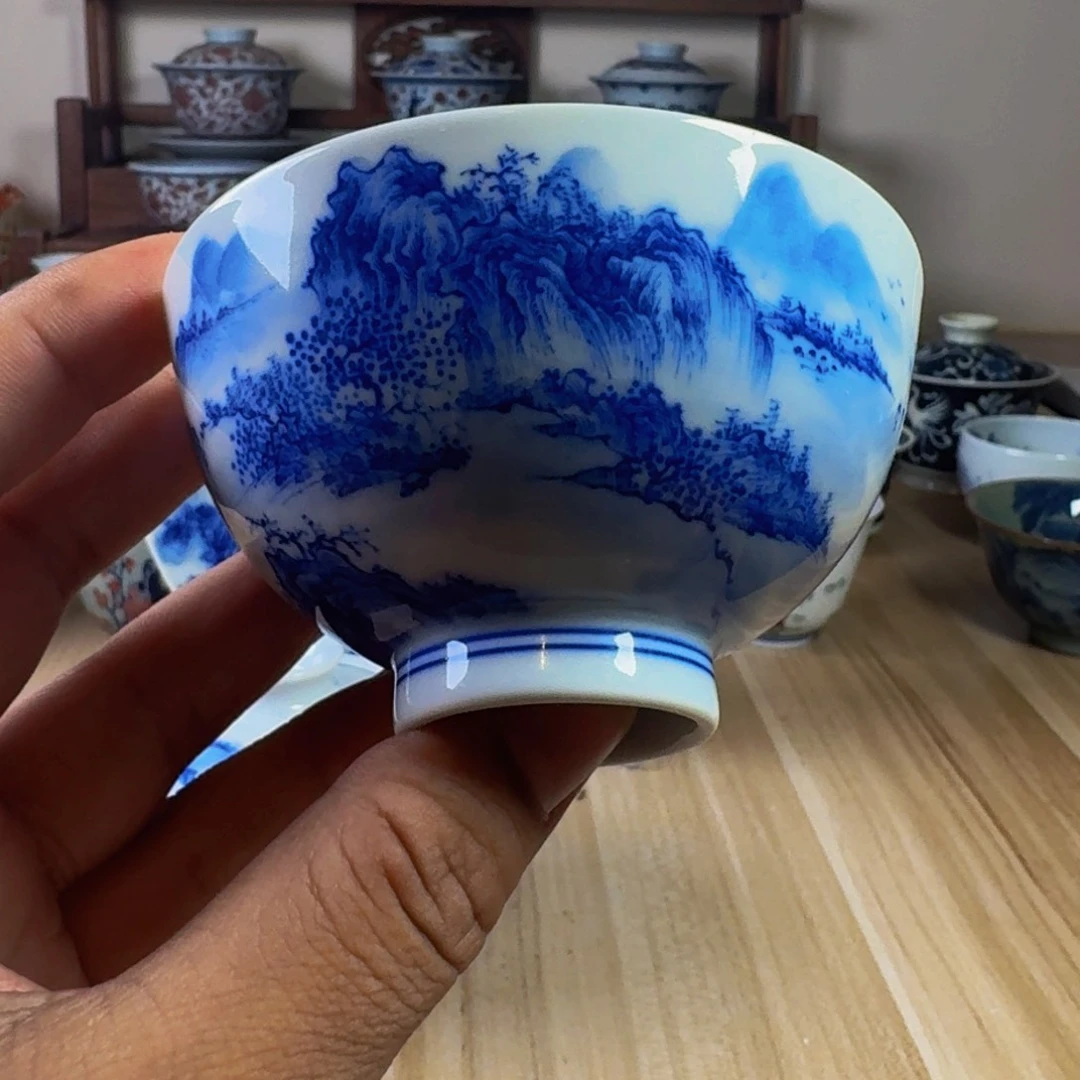景德镇全手工手绘青花山水鸡心杯