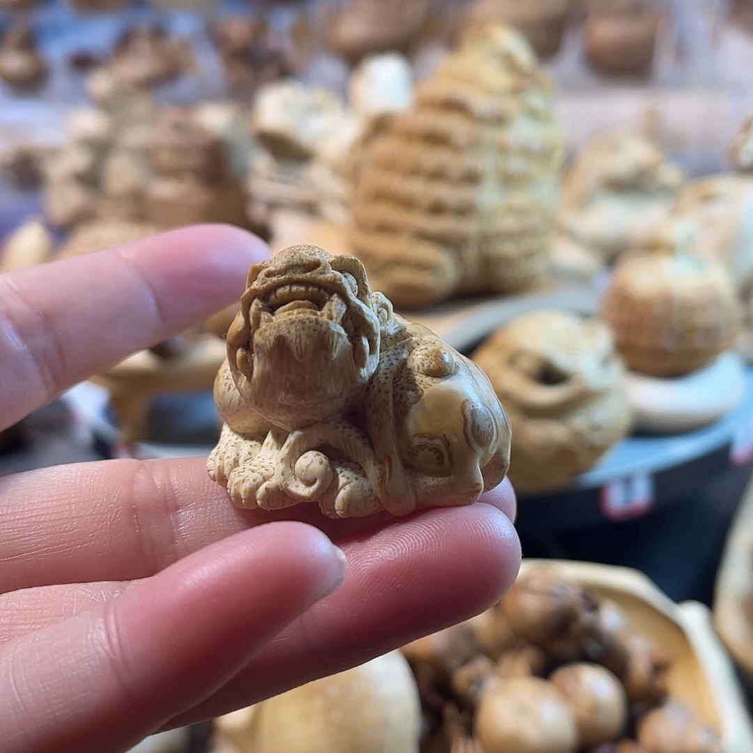 竹根雕一小把抓皮休