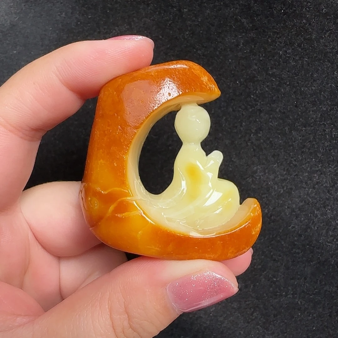 蜜蜡未镶嵌珠宝奇石