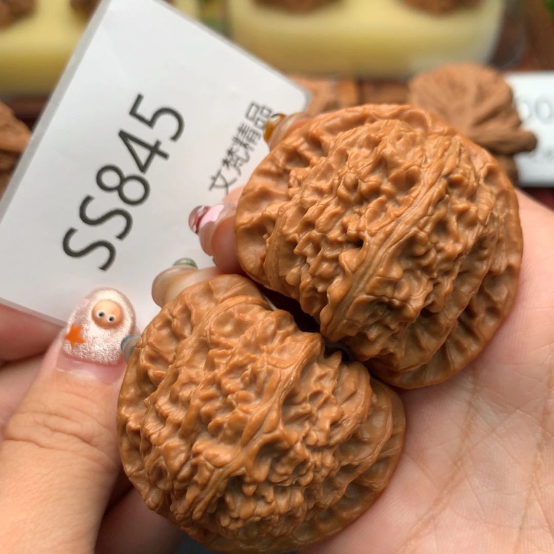 文玩核桃把件全品白狮子44