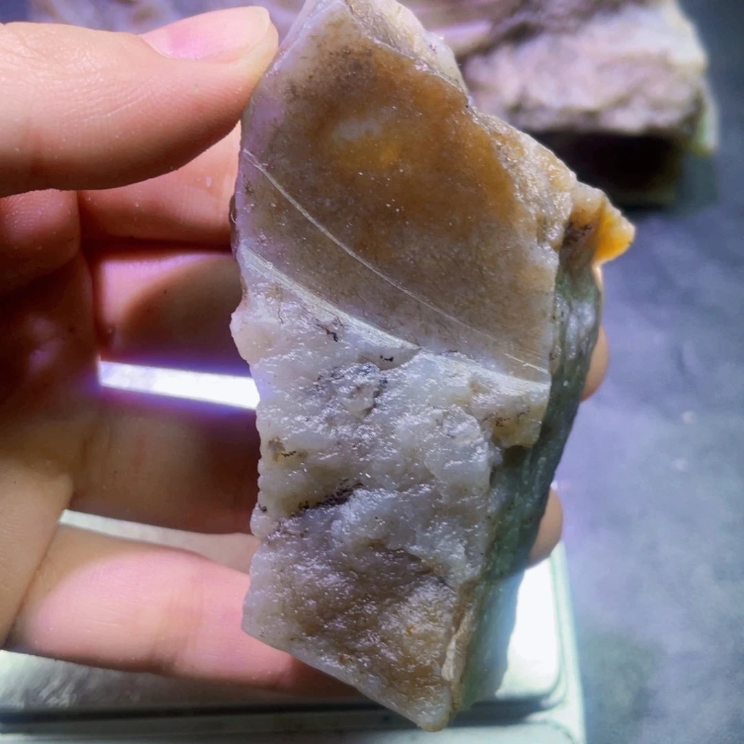 和田玉未镶嵌珠宝半成品