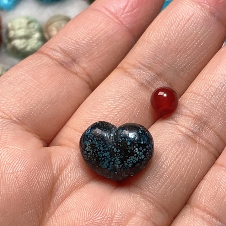南红玛瑙未镶嵌颈饰