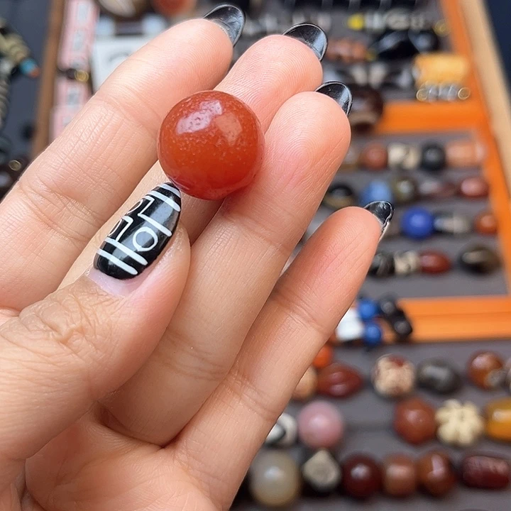 玛瑙/玉髓珠宝半成品未镶嵌佛**照