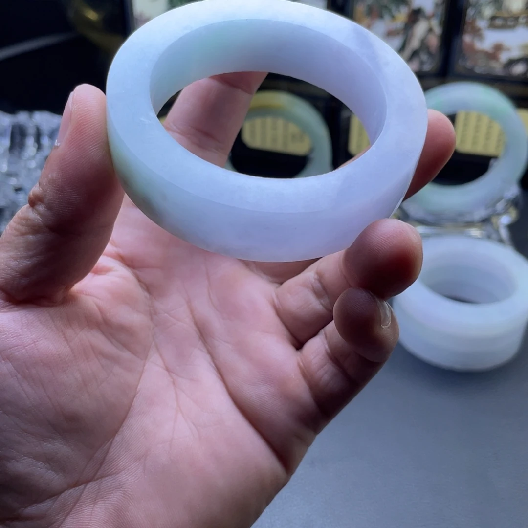 王***9翡翠未镶嵌手镯翡翠手镯