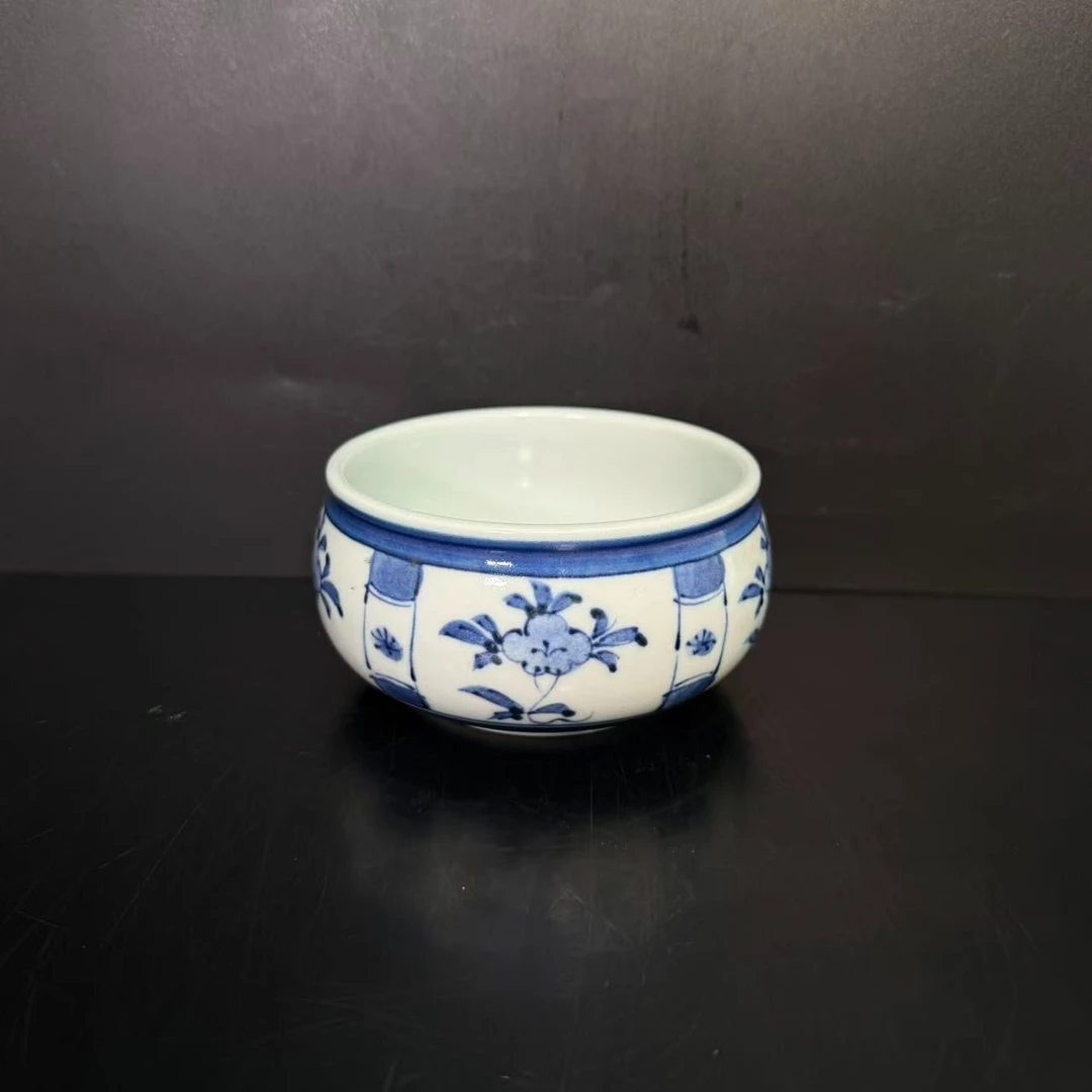 Lot6-C青花蟋蟀罐-清代年制款直径10cm-YC12080002001057