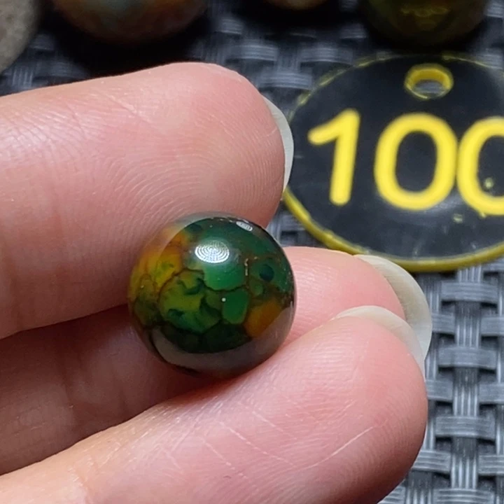 雨***鈐玛瑙/玉髓未镶嵌颈饰