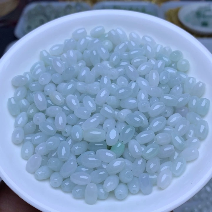 翡翠散珠卡5乘7.3冰米珠100个