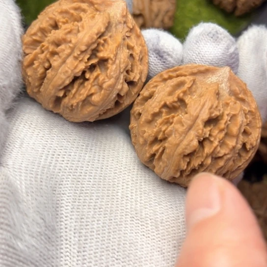 铁***缝文玩核桃把件秦岭核桃7