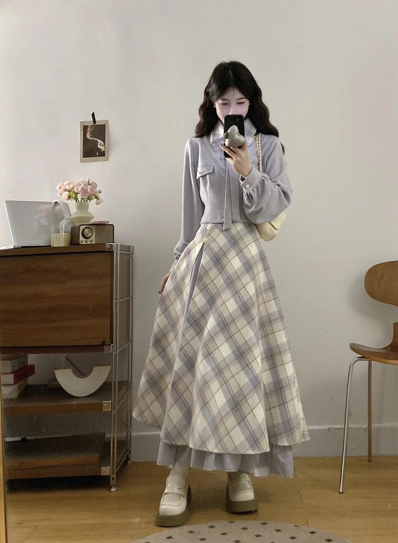 芋泥奶芙 秋冬款学院风短款假两件翻领上衣+格纹拼接半裙两件套装