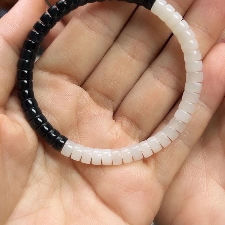 和田玉（墨玉）未镶嵌颈饰卡6