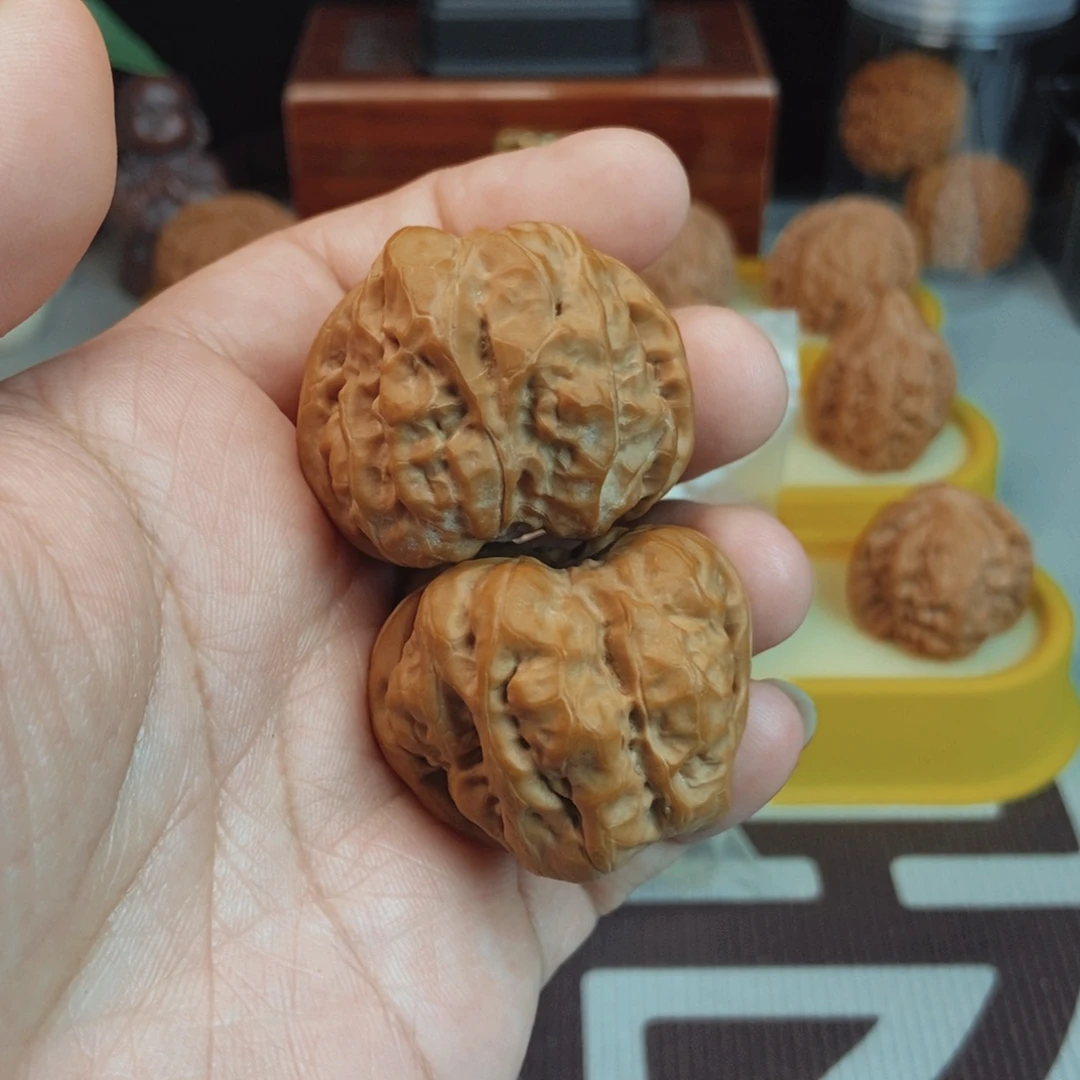 福利蛤蟆头核桃手把件！！