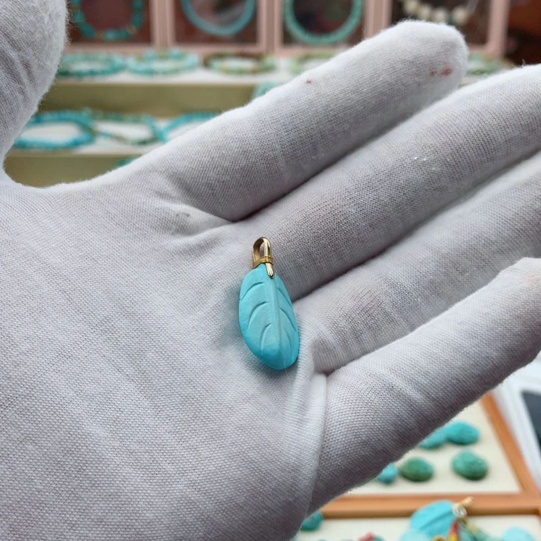 绿松石18K金镶嵌珠宝奇石