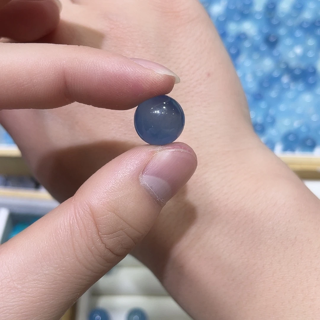 水晶珠宝半成品未镶嵌朝*?打孔，不退不换
