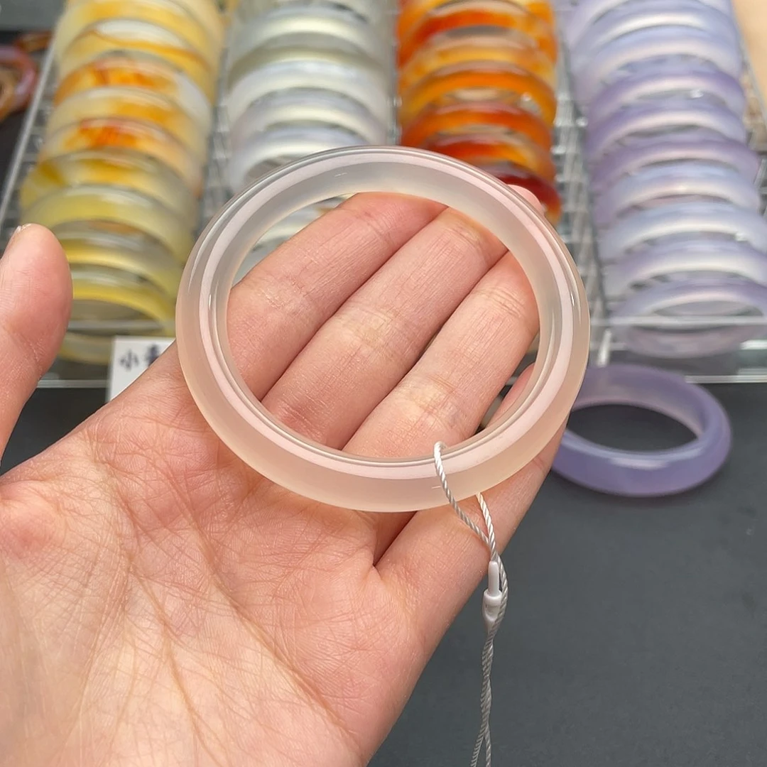 玛瑙/玉髓手镯未镶嵌邪****~