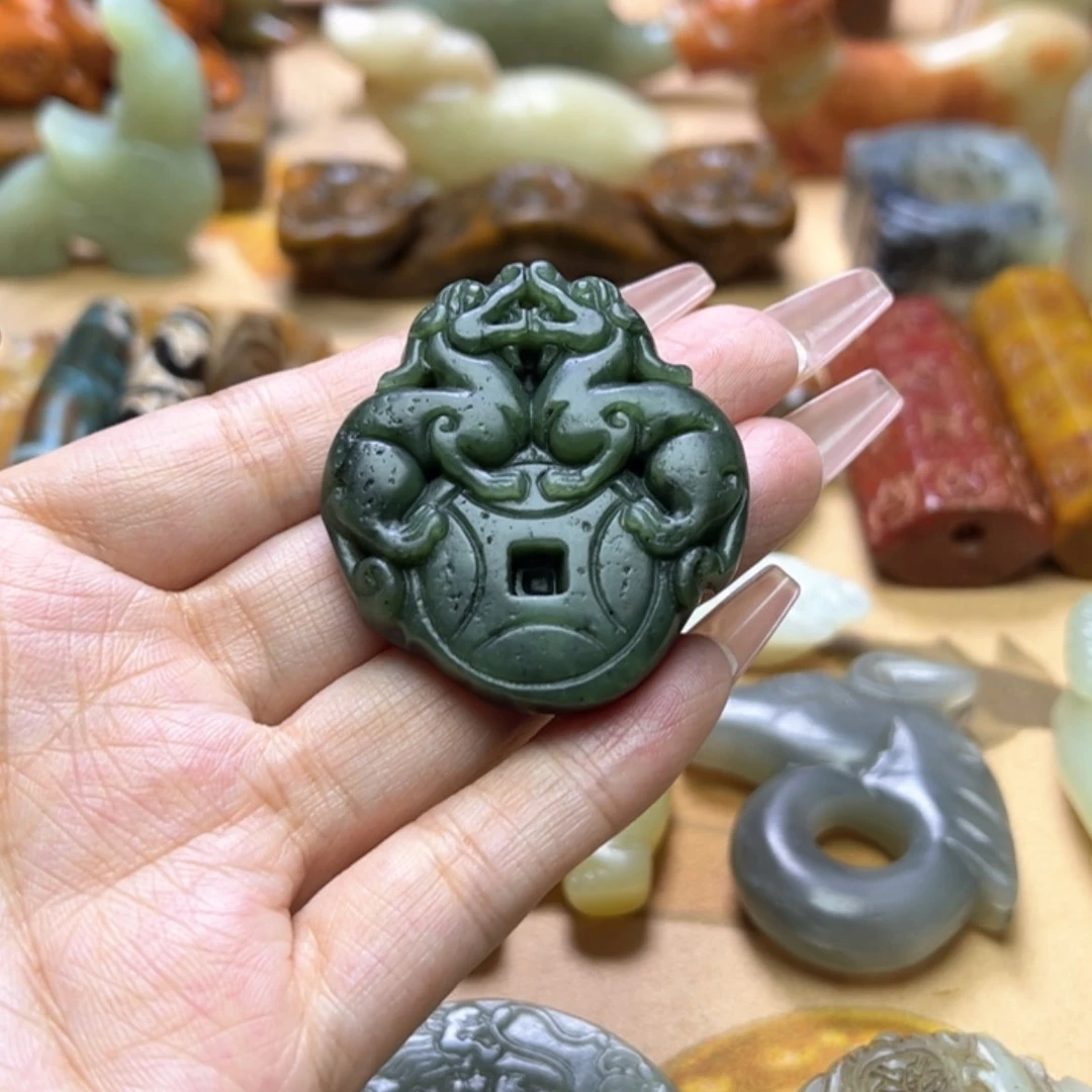 【闪购商品】蛇纹石玉颈饰未镶嵌