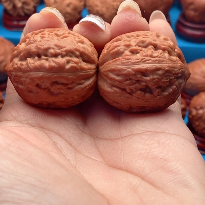 核桃精品文玩核桃手捻穿山甲